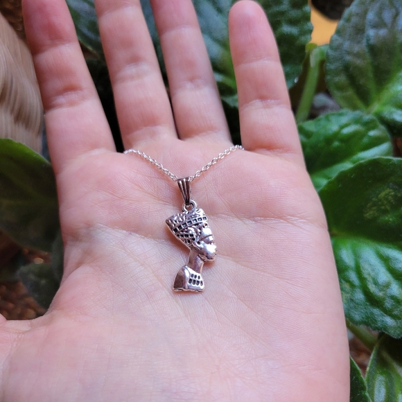 New Handmade Egyptian Queen Necklace - Picture 9 of 16